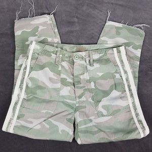 MOTHER  DENIM THE SHAKER CHOP CROP FRAY...